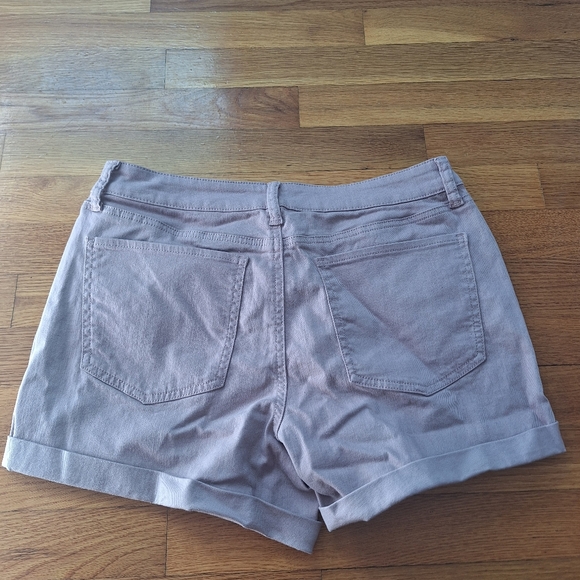 SO Low Rise Midi Short - Picture 2 of 2